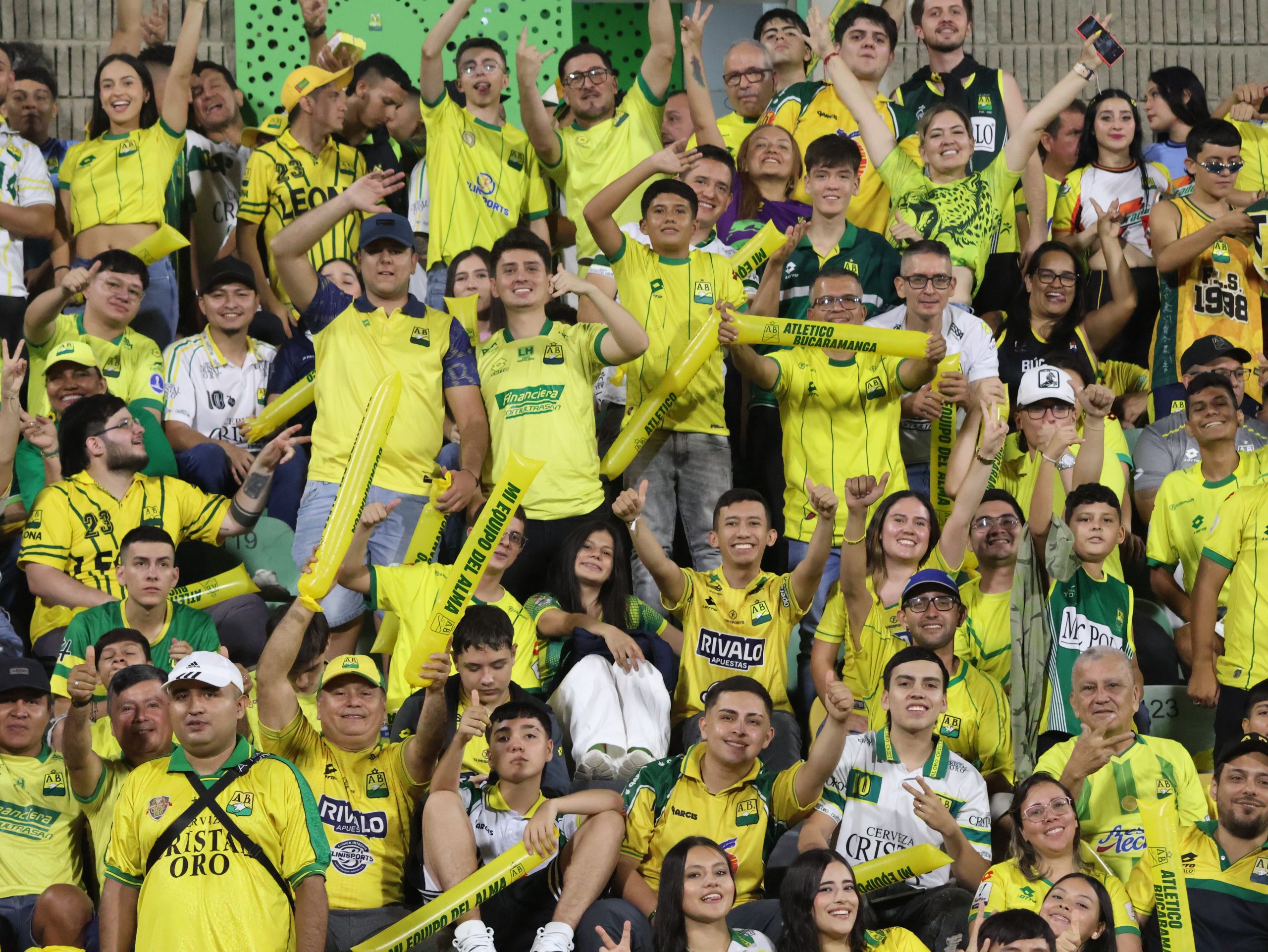 Hinchas AB vs CD (103)