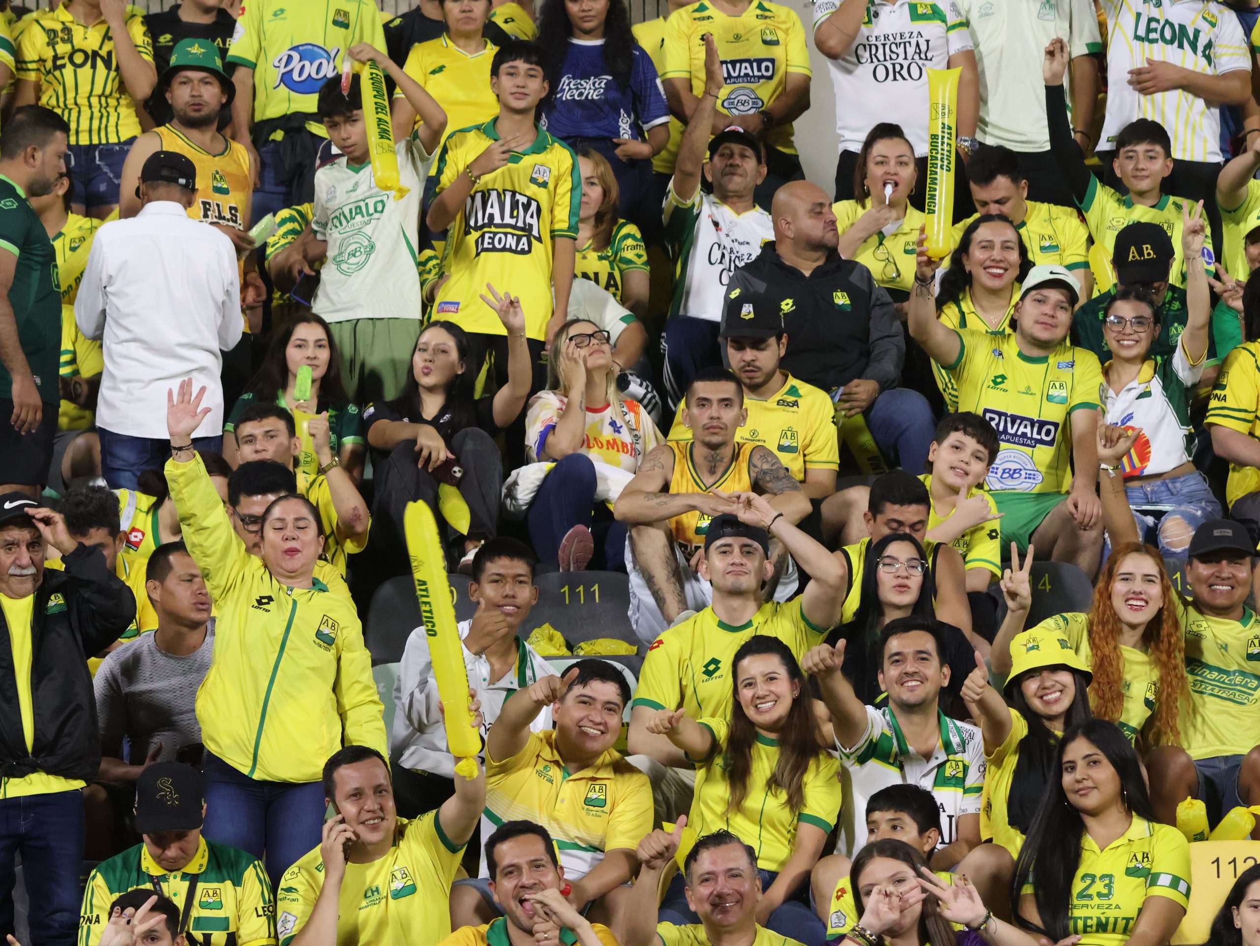 Hinchas AB vs CD (105)