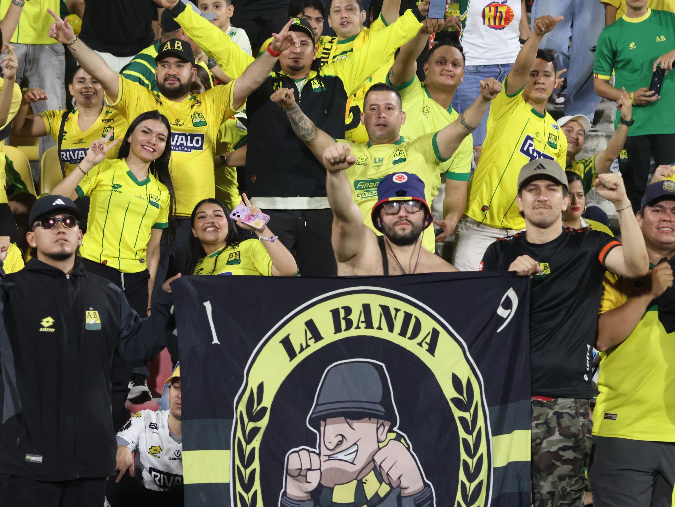 Hinchas AB vs CD (107)