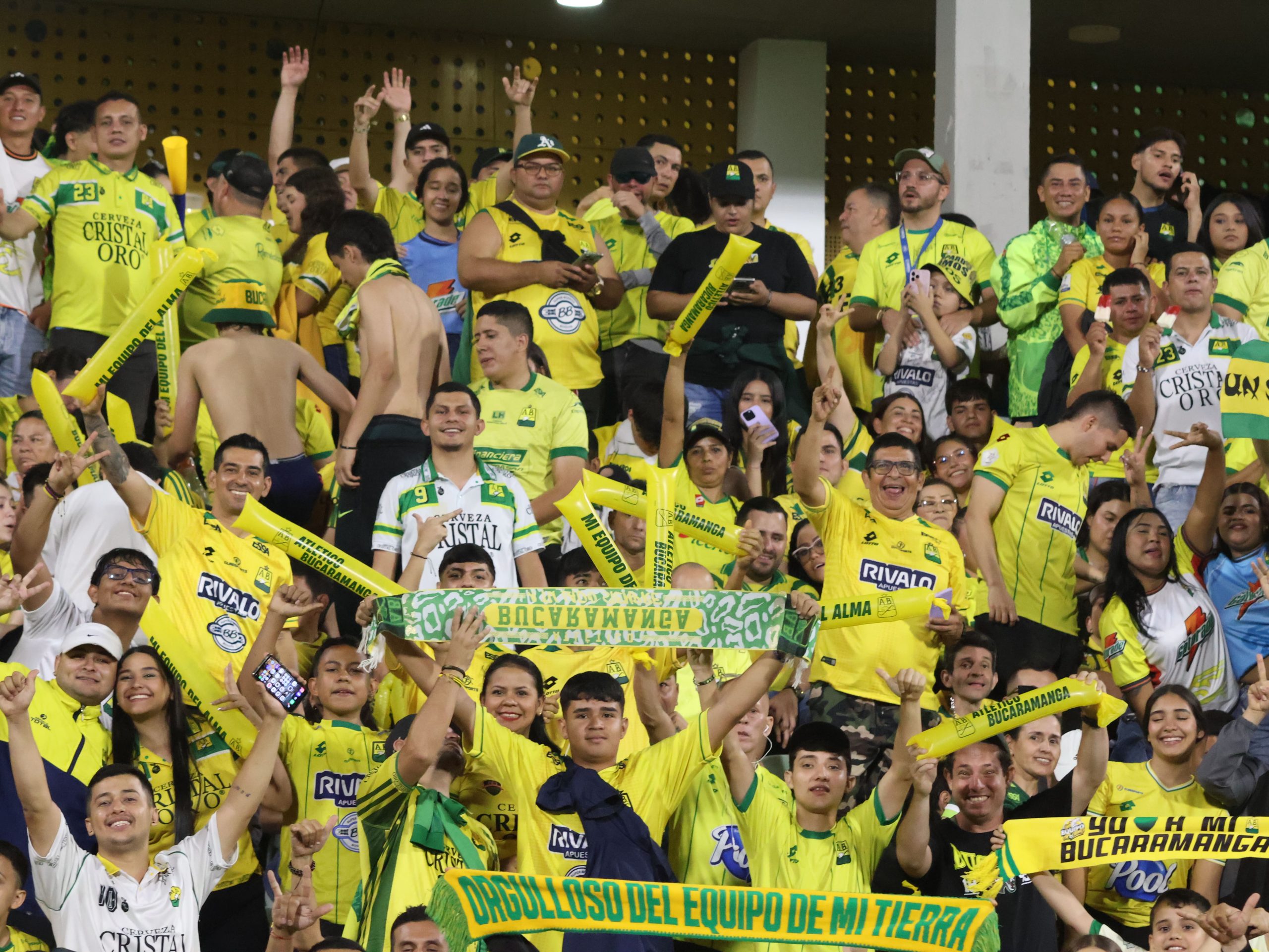 Hinchas AB vs CD (115)