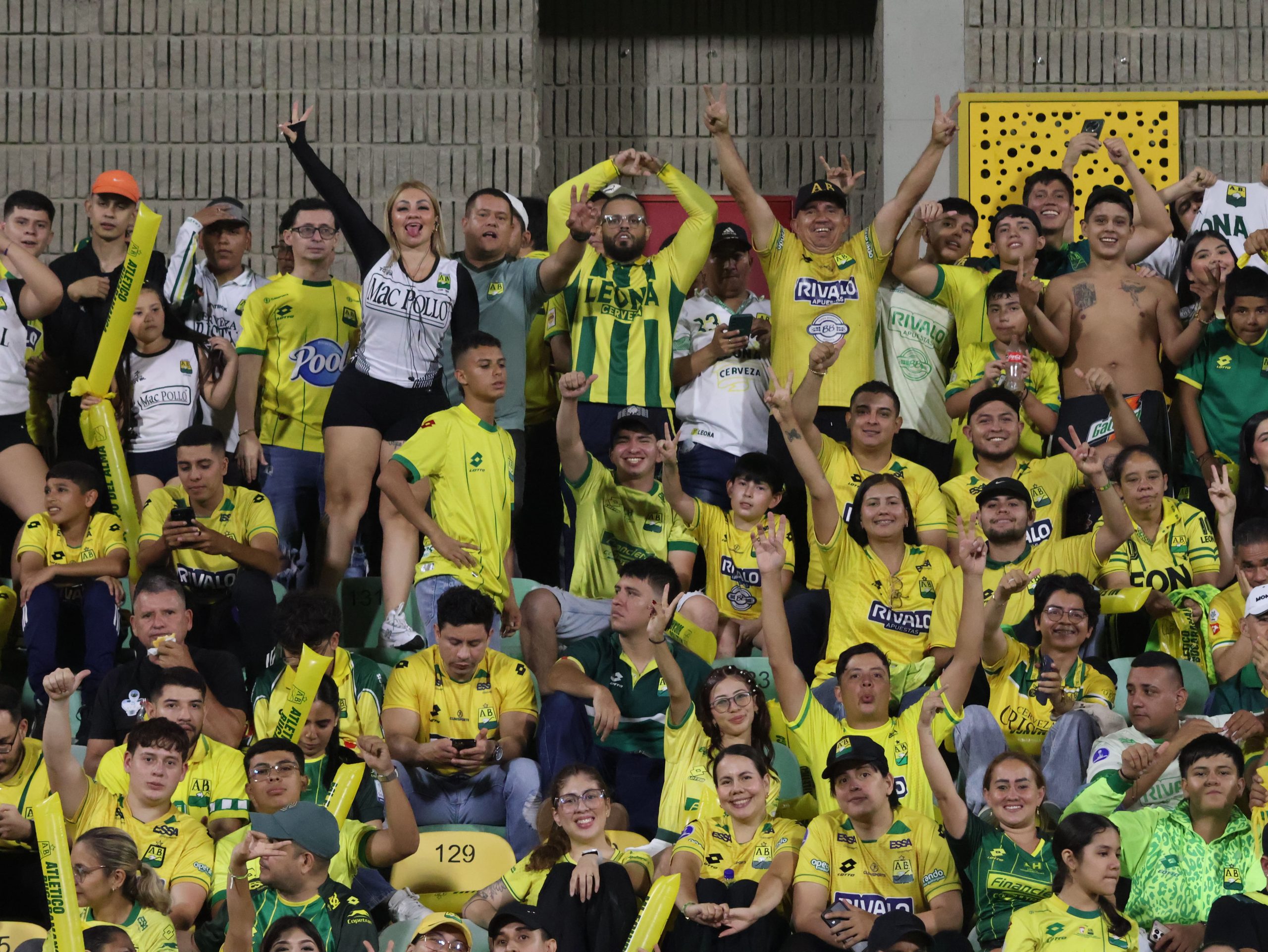 Hinchas AB vs CD (128)