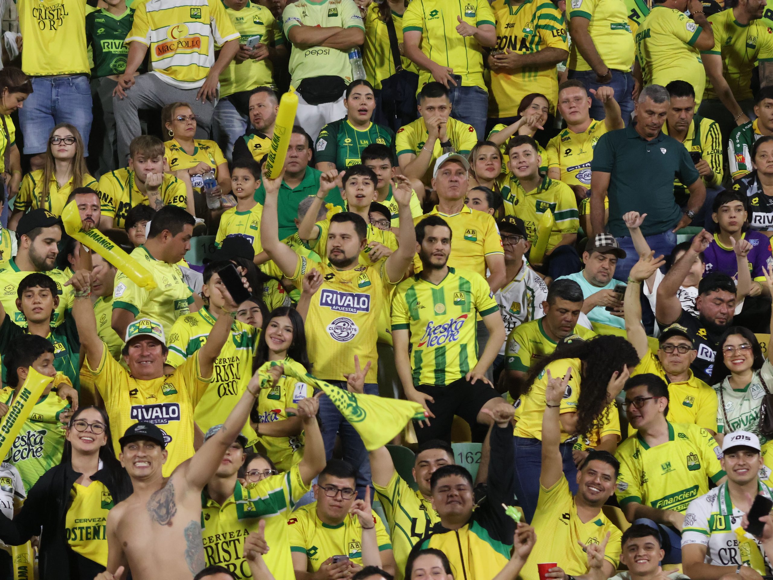 Hinchas AB vs CD (141)