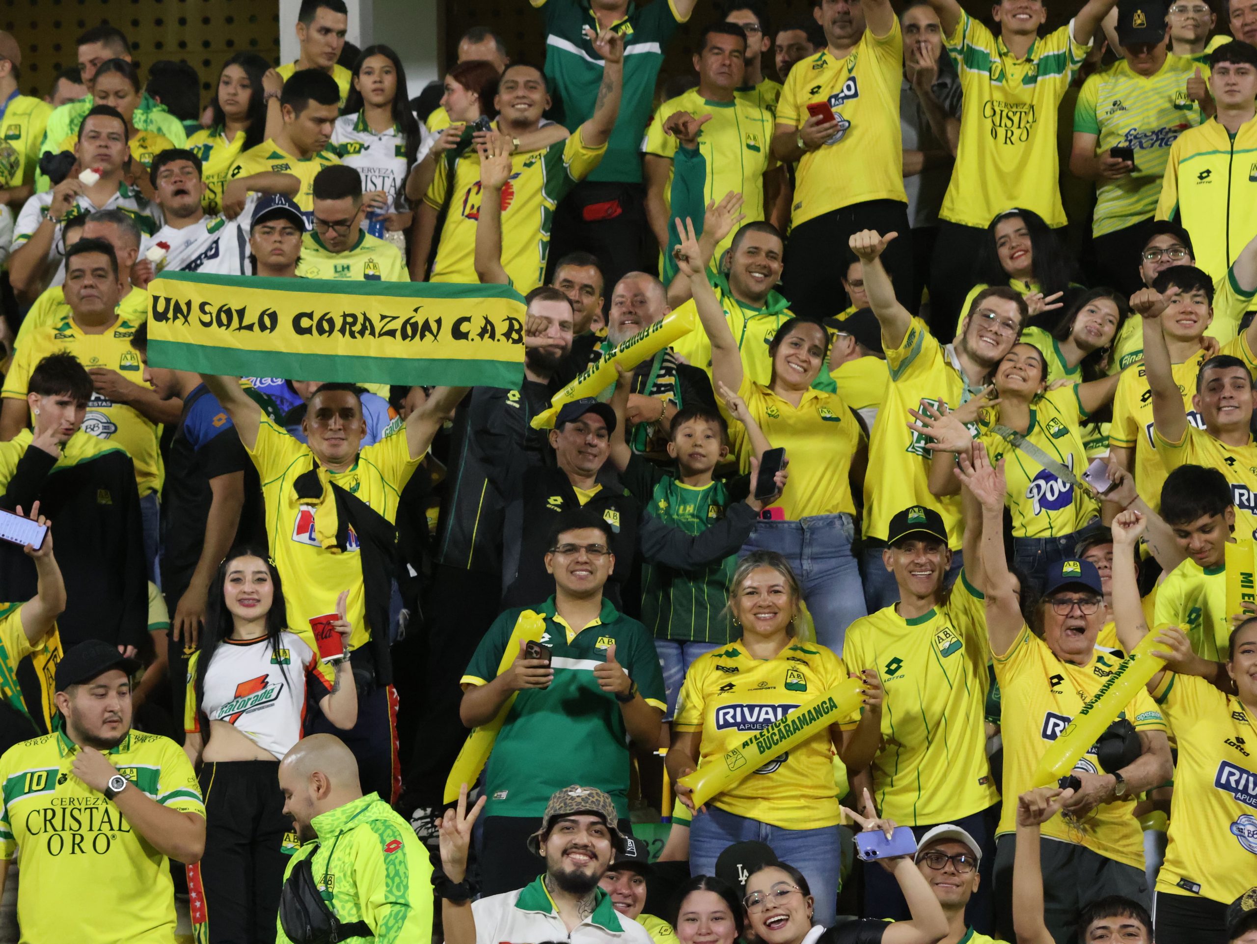 Hinchas AB vs CD (142)