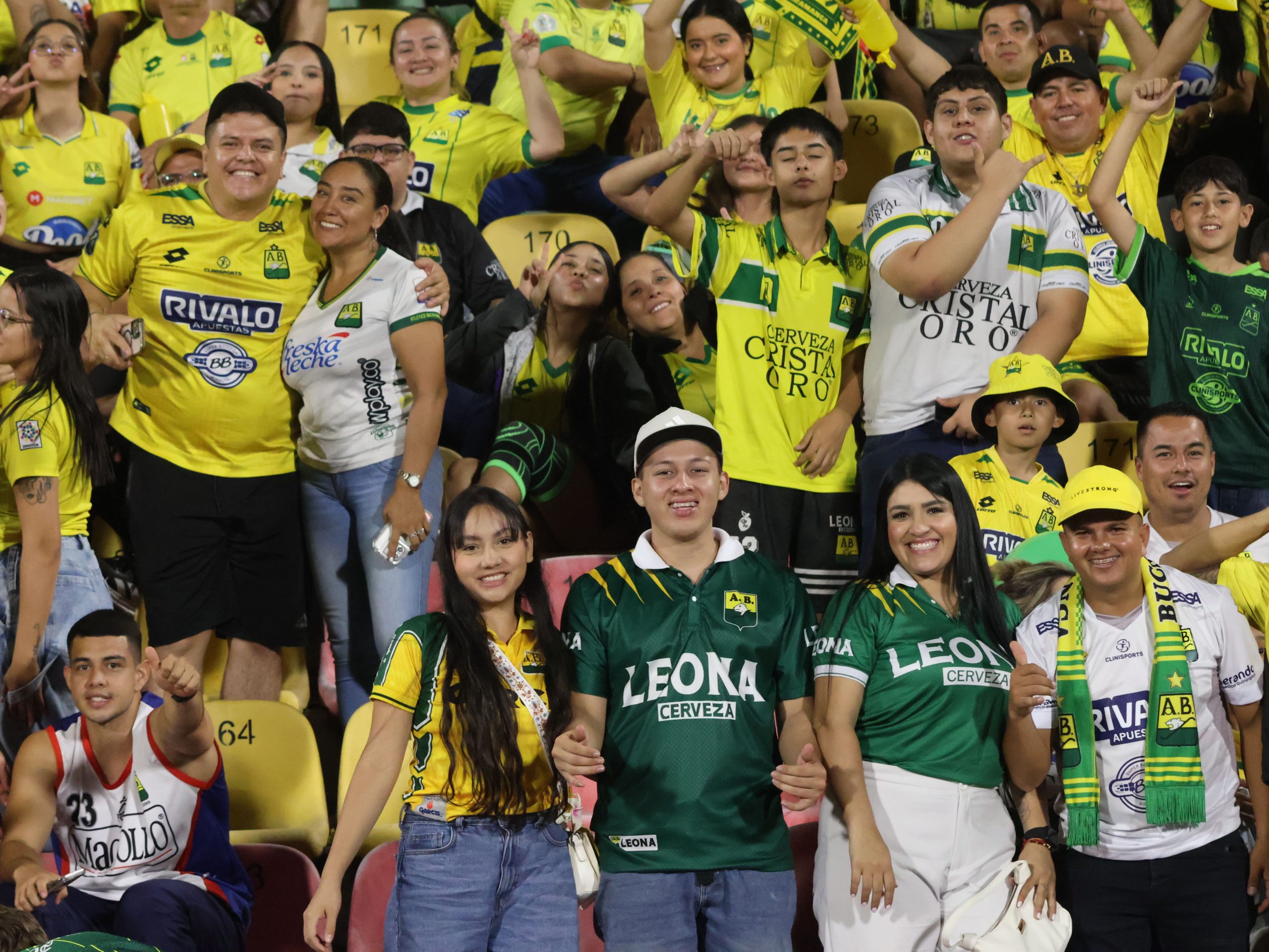 Hinchas AB vs CD (148)