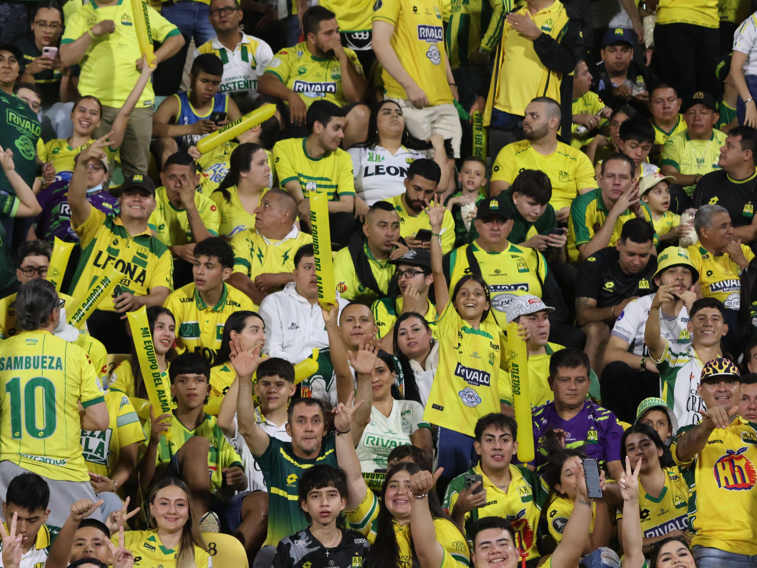 Hinchas AB vs CD (172)