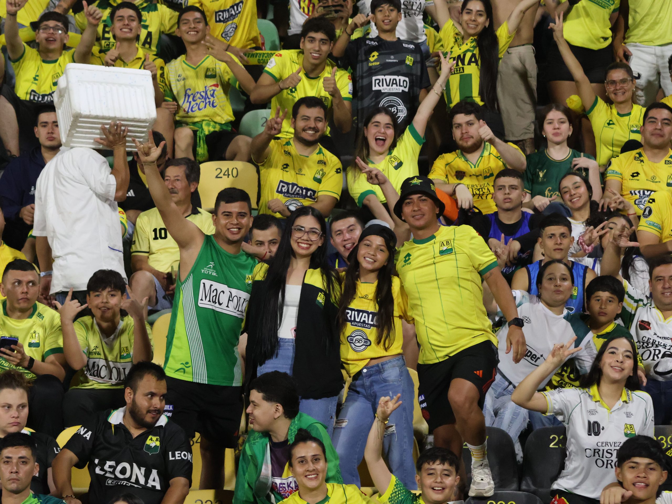 Hinchas AB vs CD (182)
