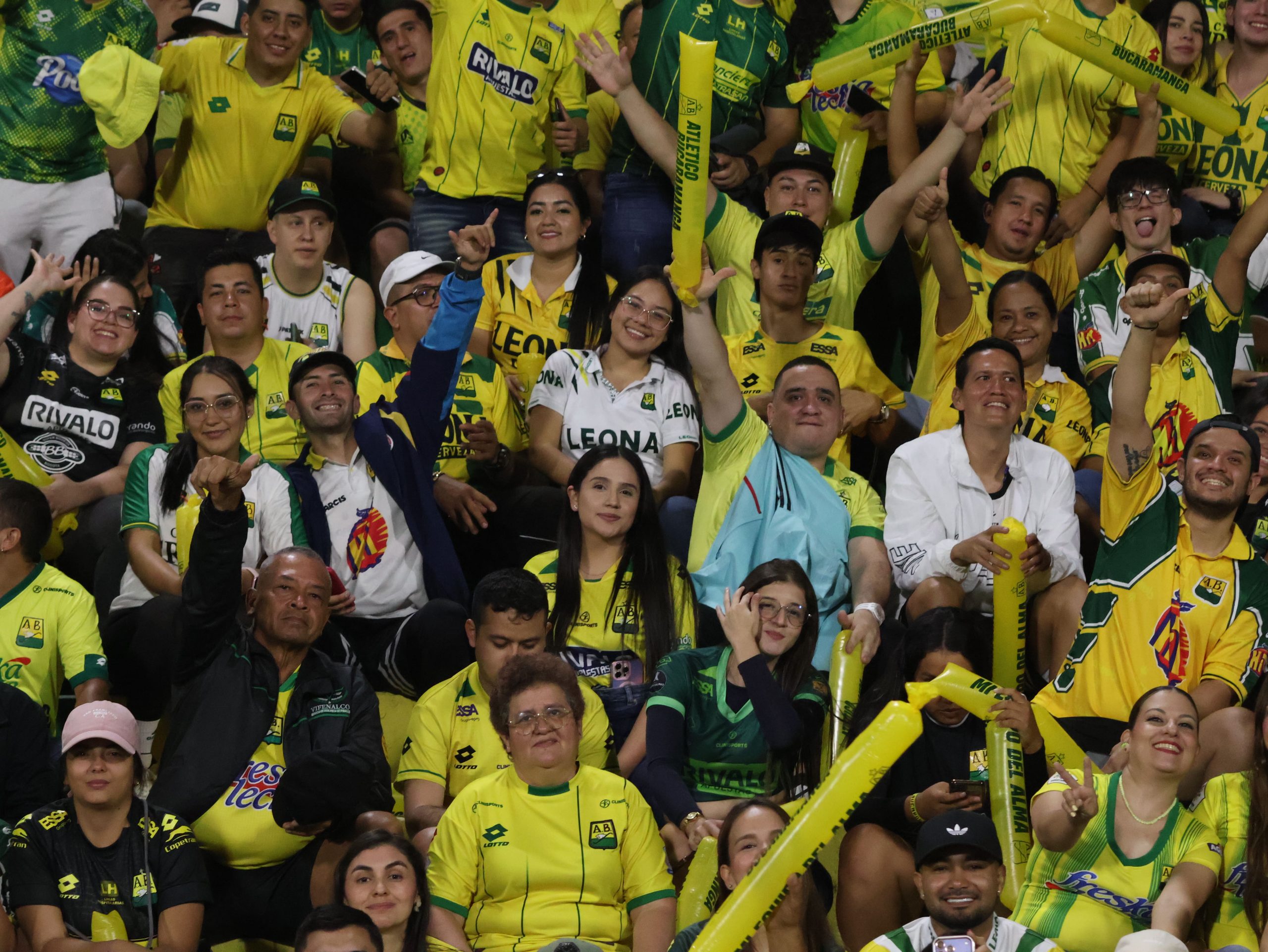 Hinchas AB vs CD (213)