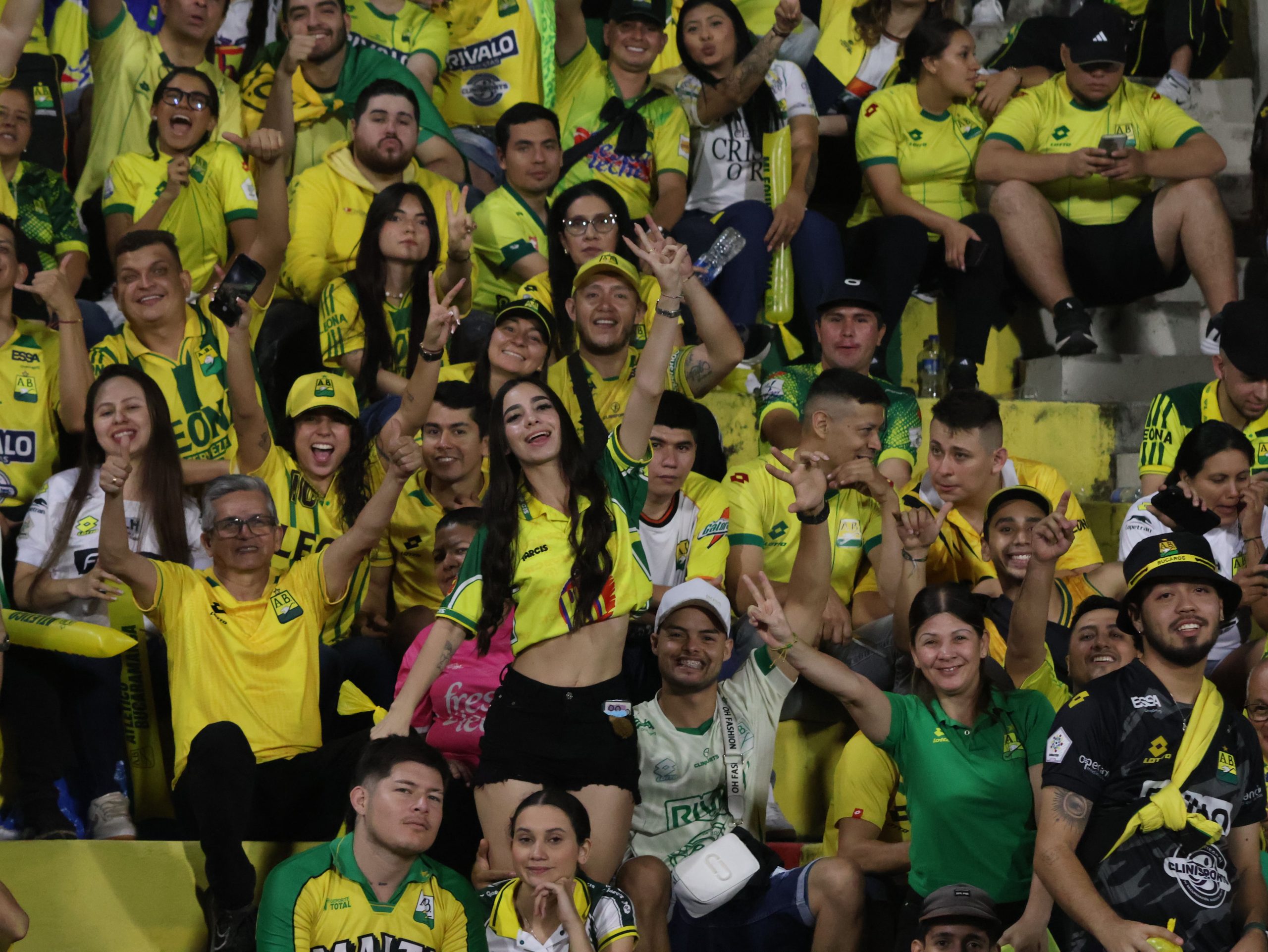 Hinchas AB vs CD (230)