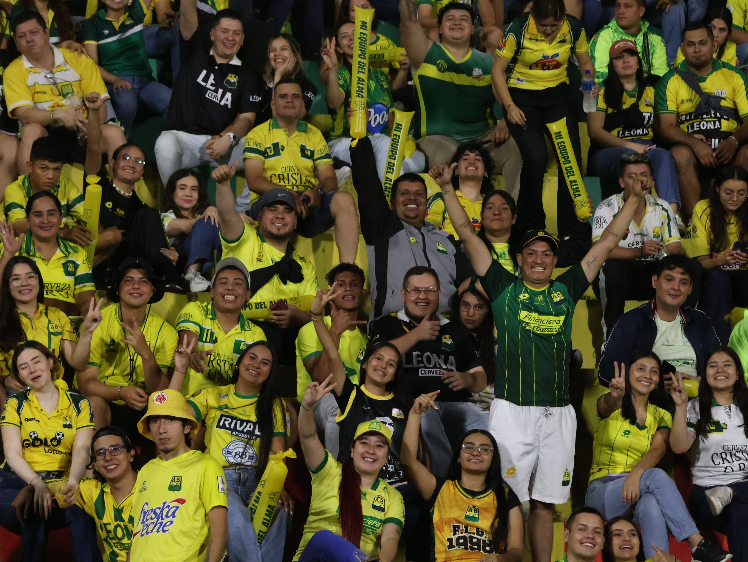 Hinchas AB vs CD (239)