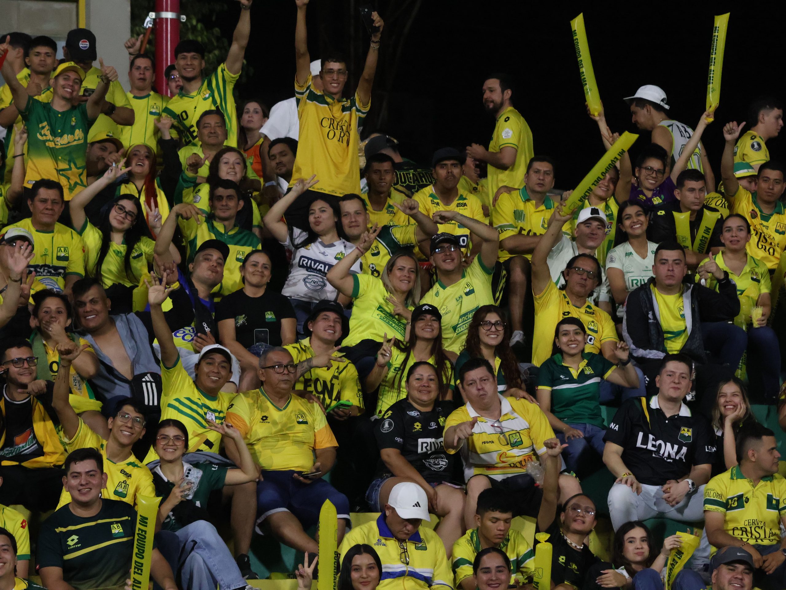 Hinchas AB vs CD (245)