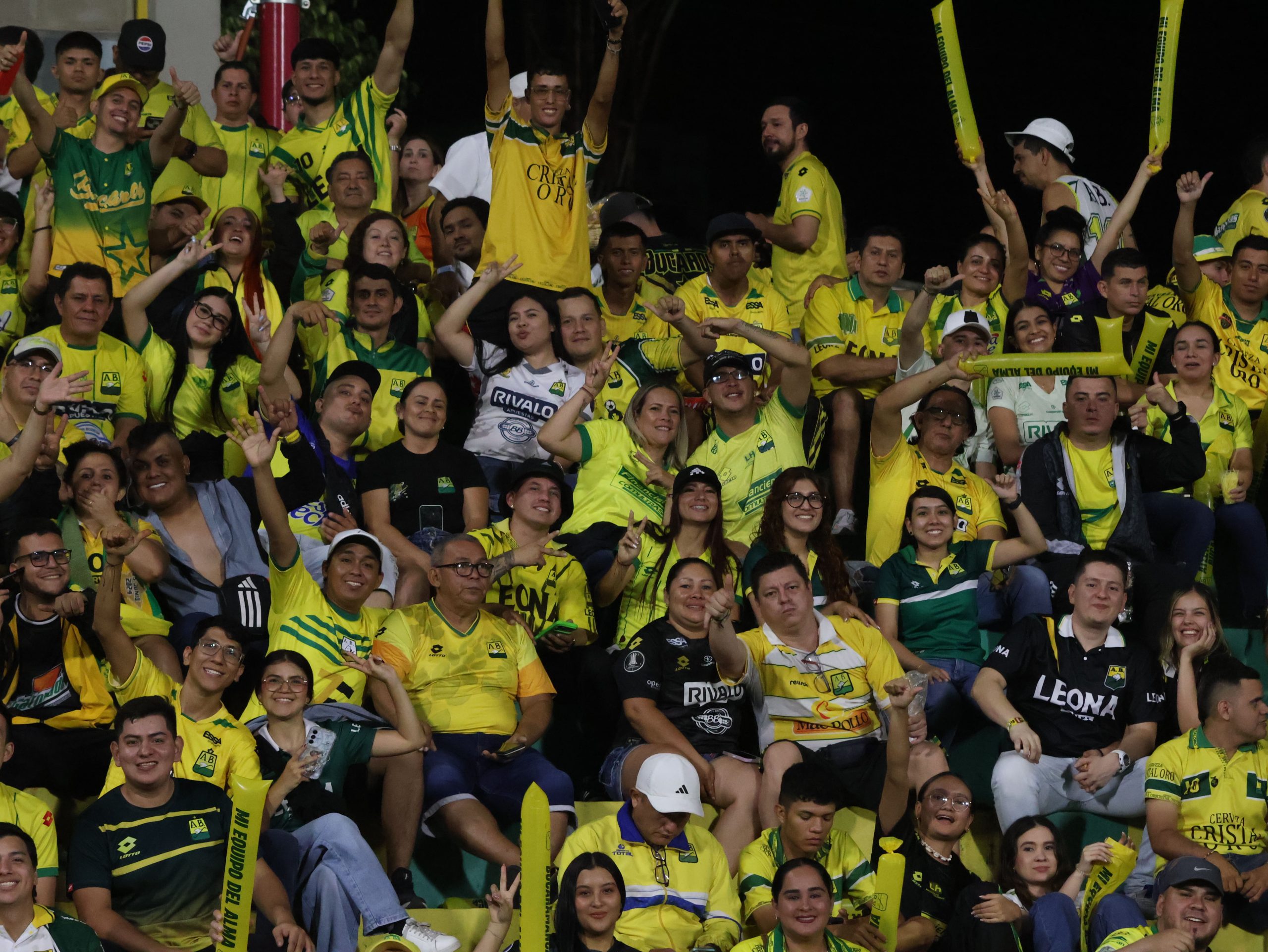 Hinchas AB vs CD (247)