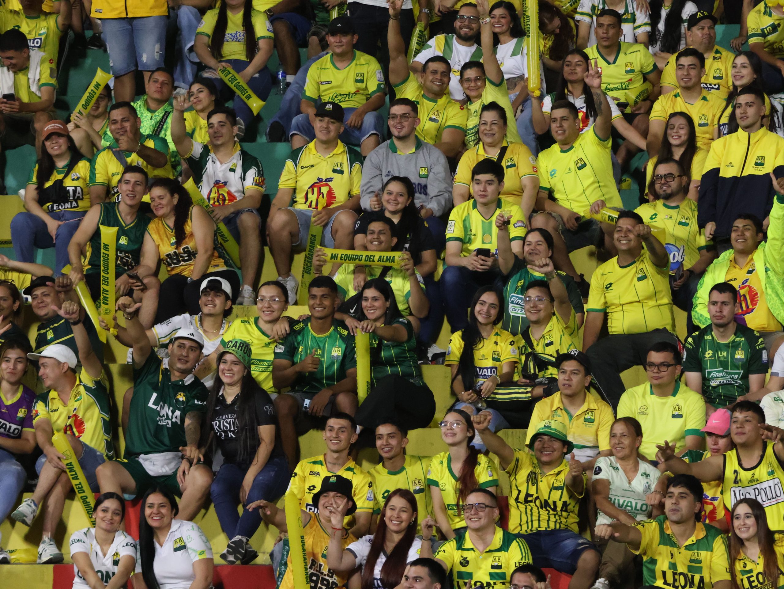 Hinchas AB vs CD (261)
