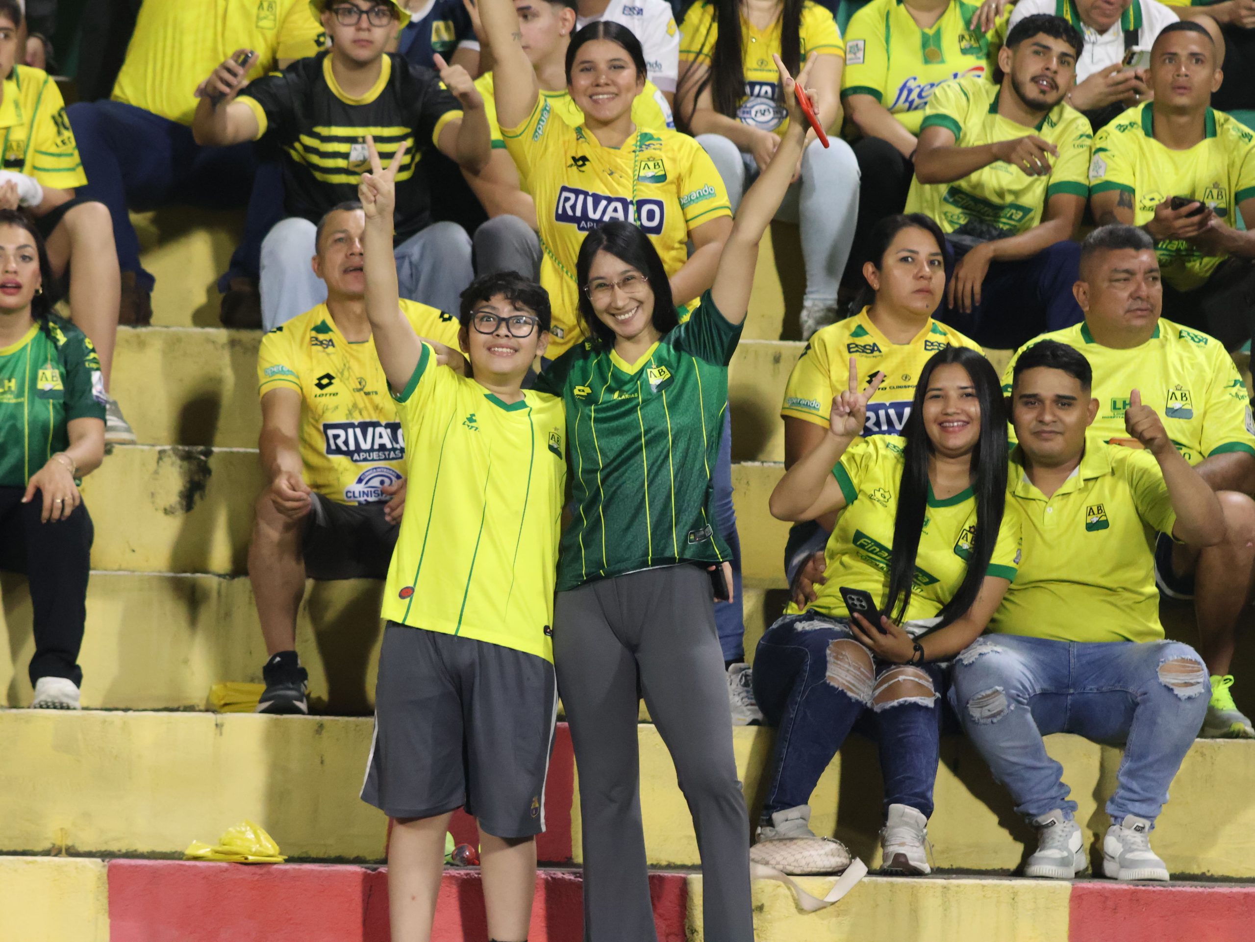 Hinchas AB vs CD (27)