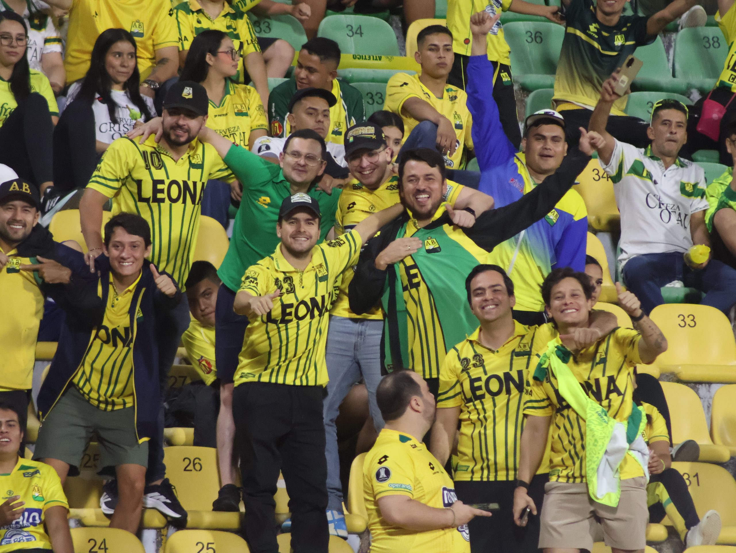 Hinchas AB vs CD (4)