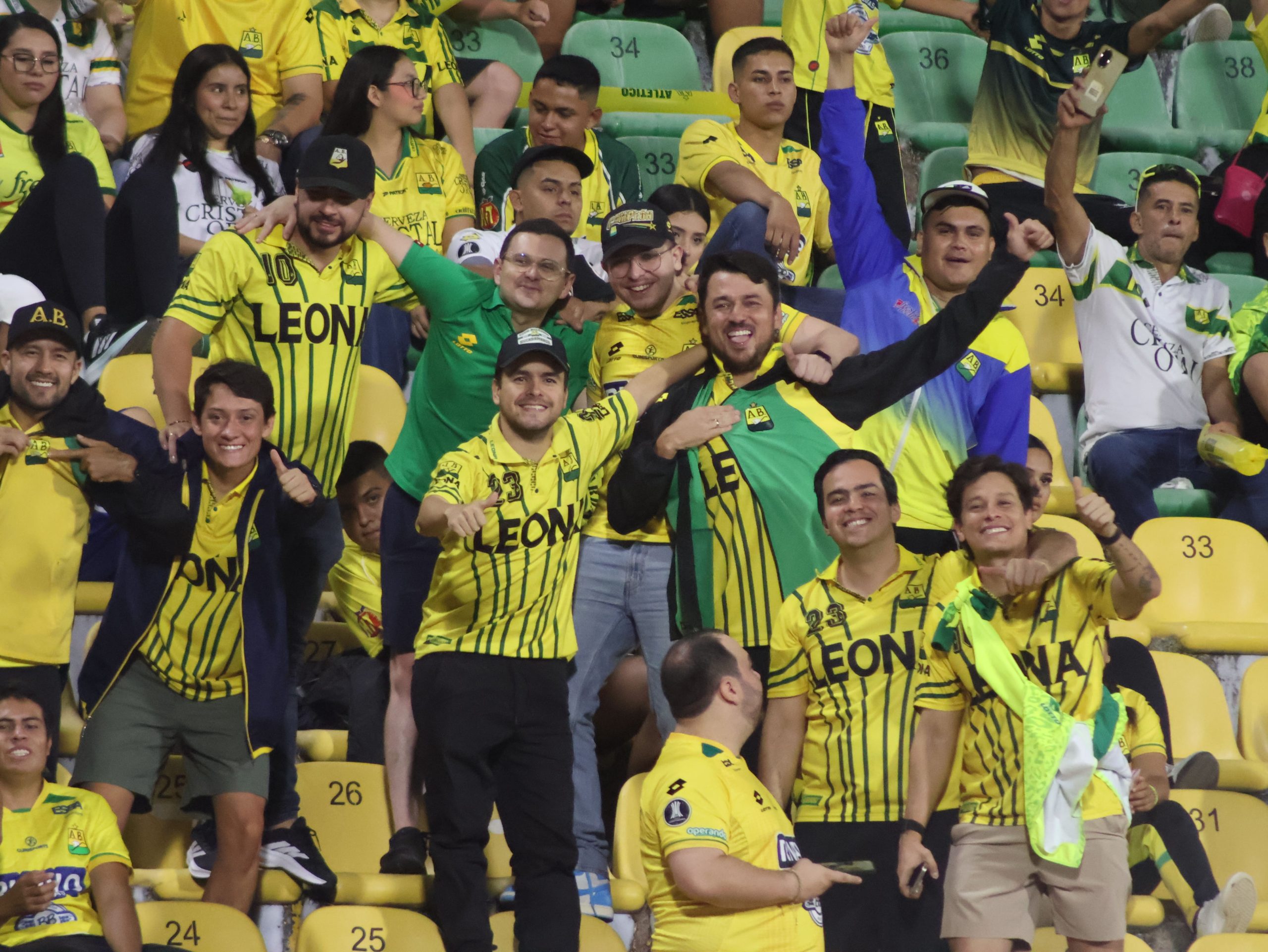 Hinchas AB vs CD (5)