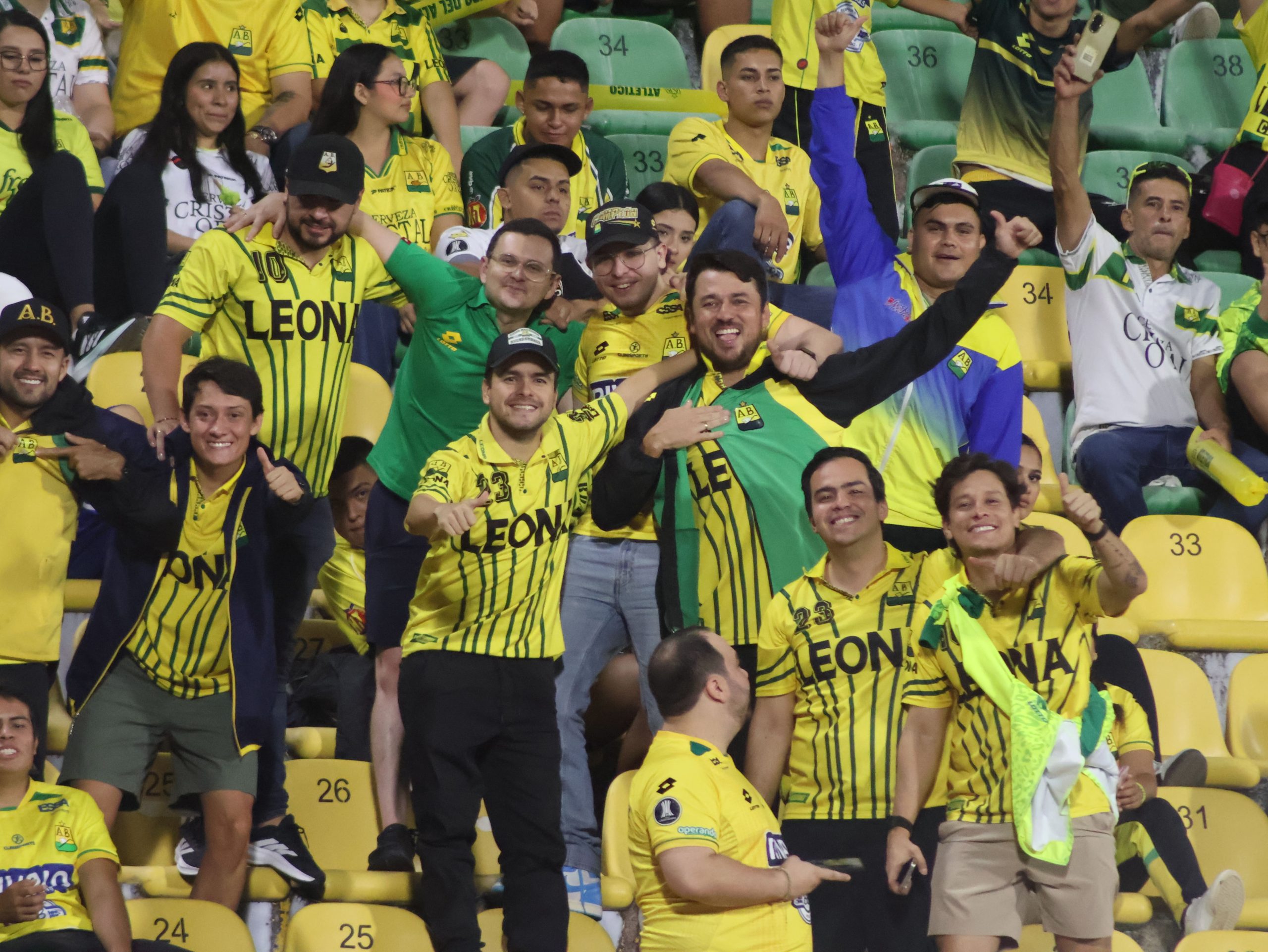 Hinchas AB vs CD (6)