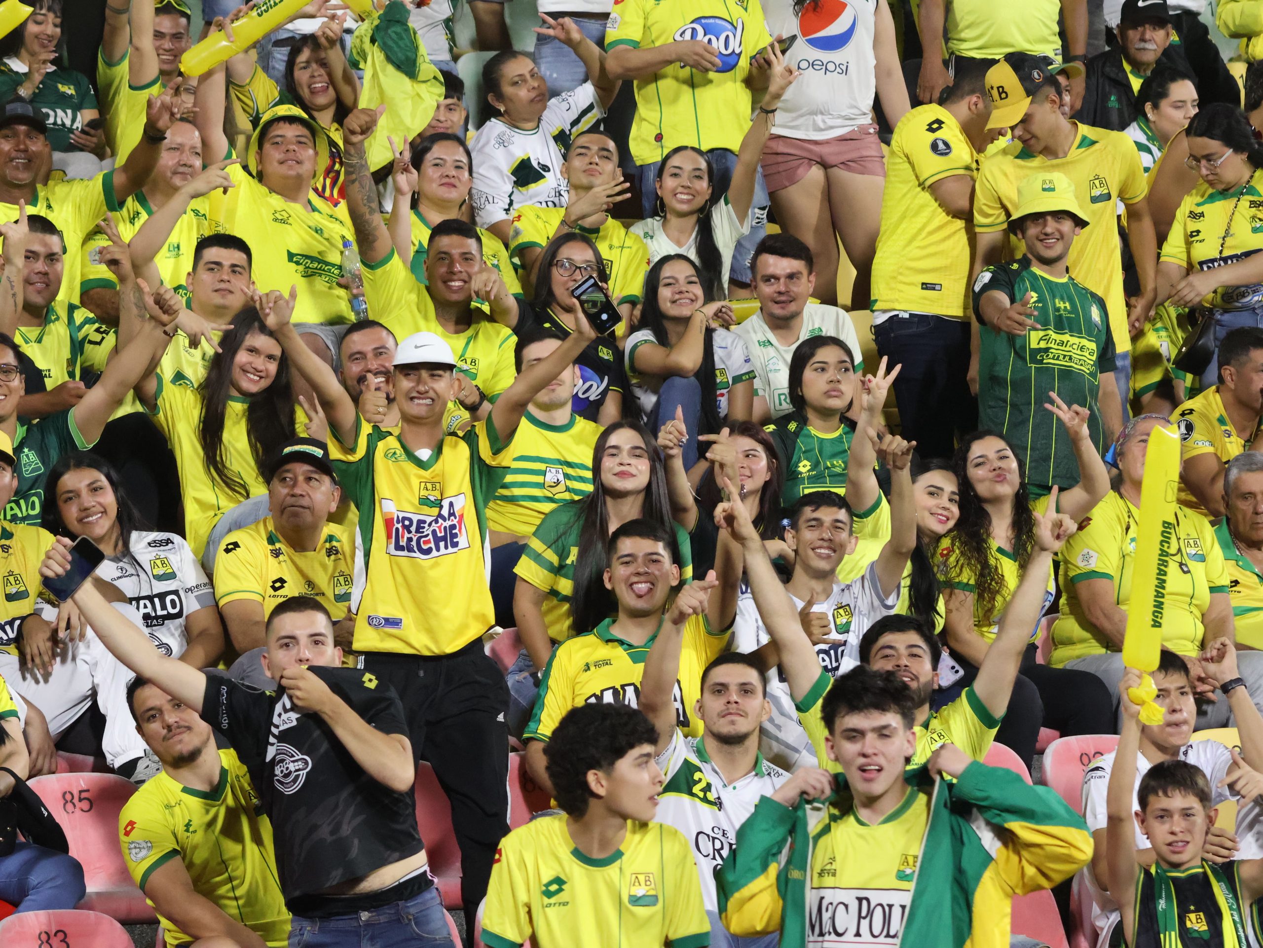 Hinchas AB vs CD (74)