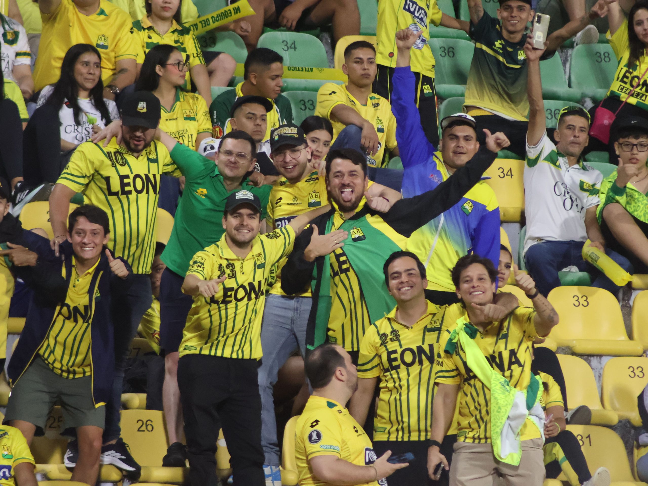 Hinchas AB vs CD (9)