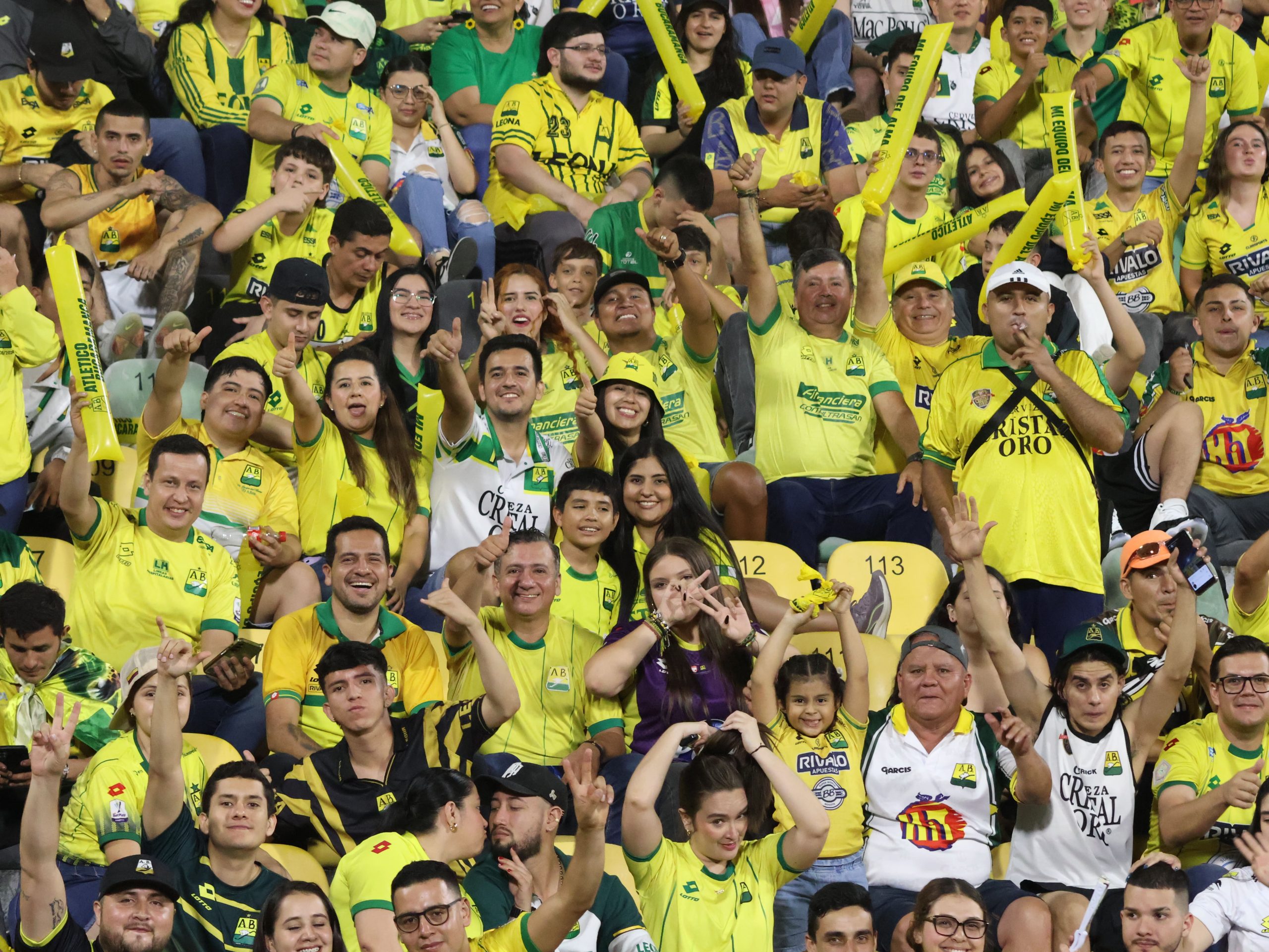Hinchas AB vs CD (91)