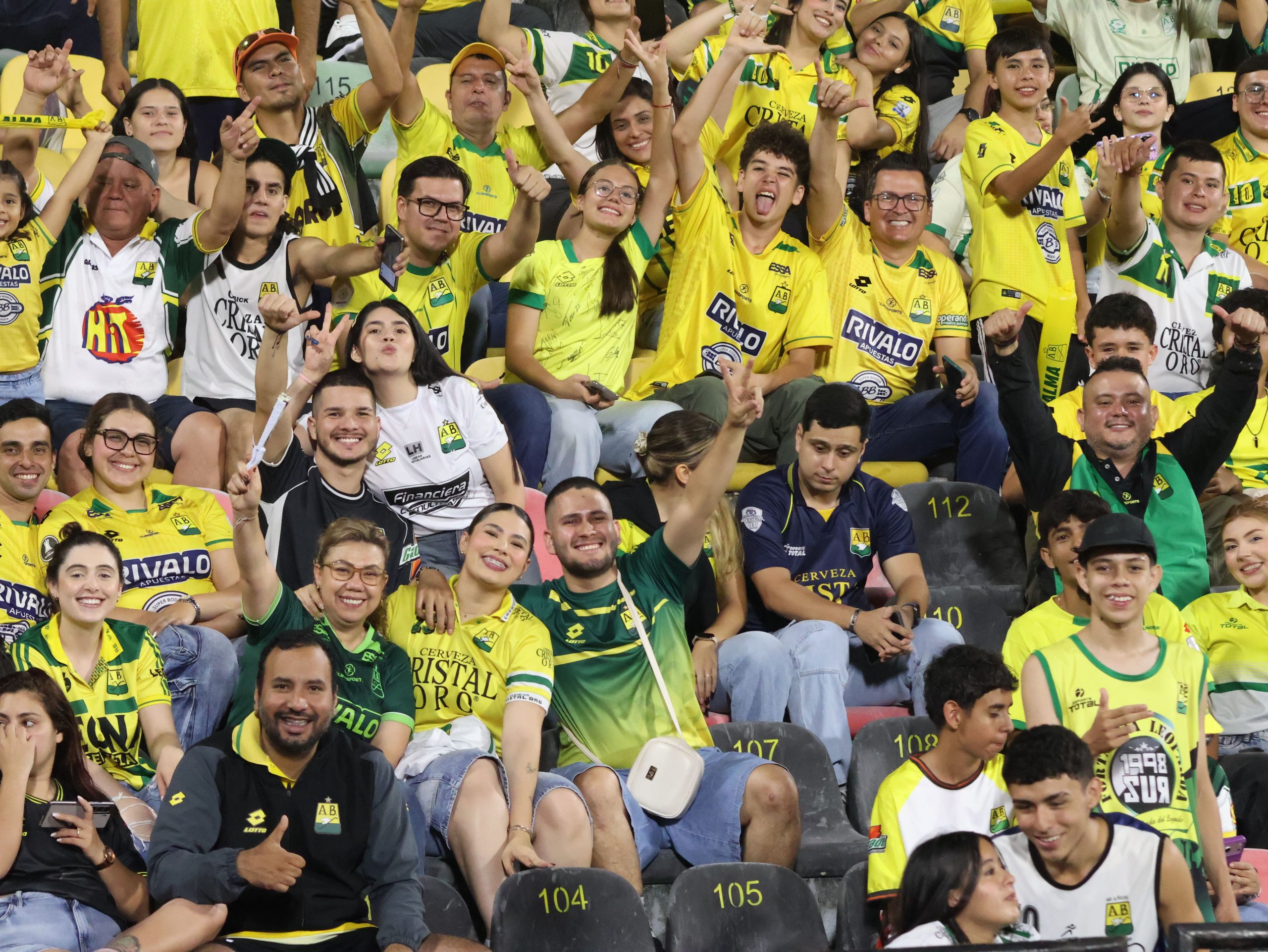 Hinchas AB vs CD (93)