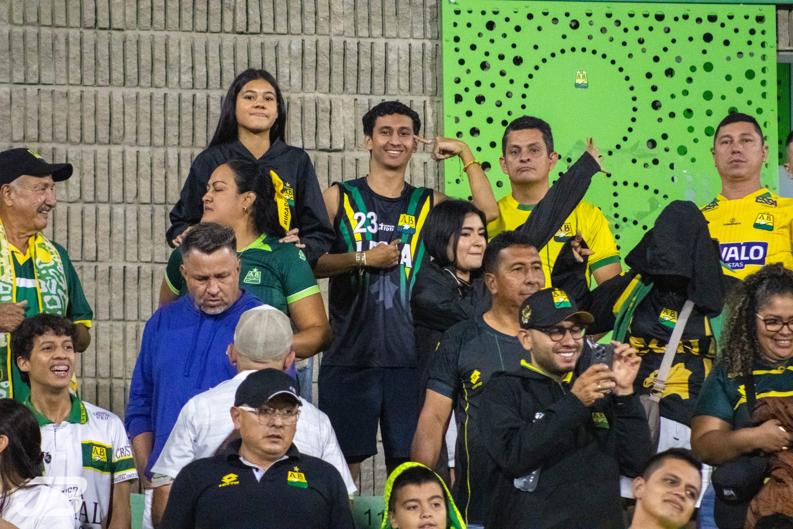 Hinchada Bucaramanga vs Aguilas Doradas (14)