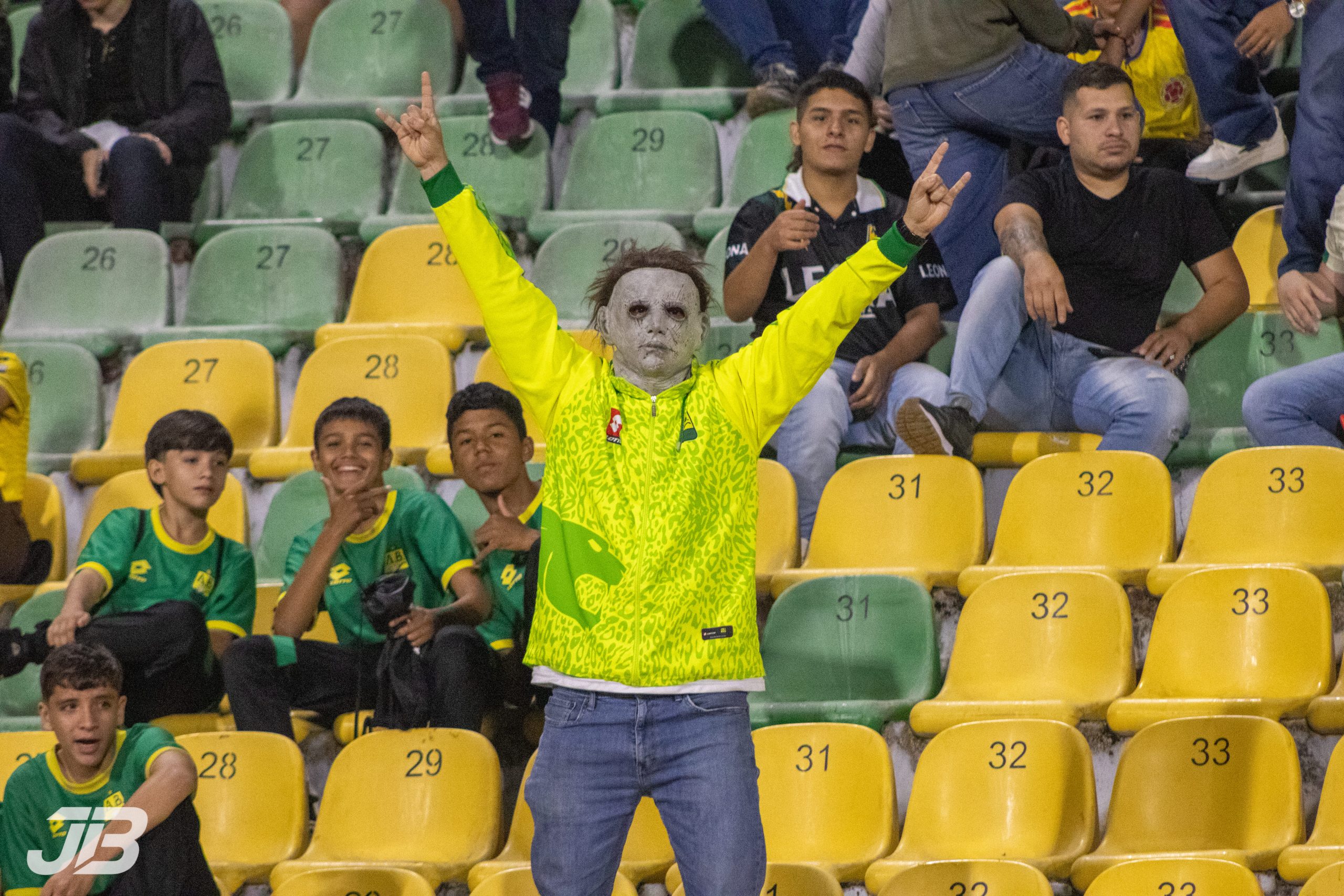 Hinchada Bucaramanga vs Aguilas Doradas (20)