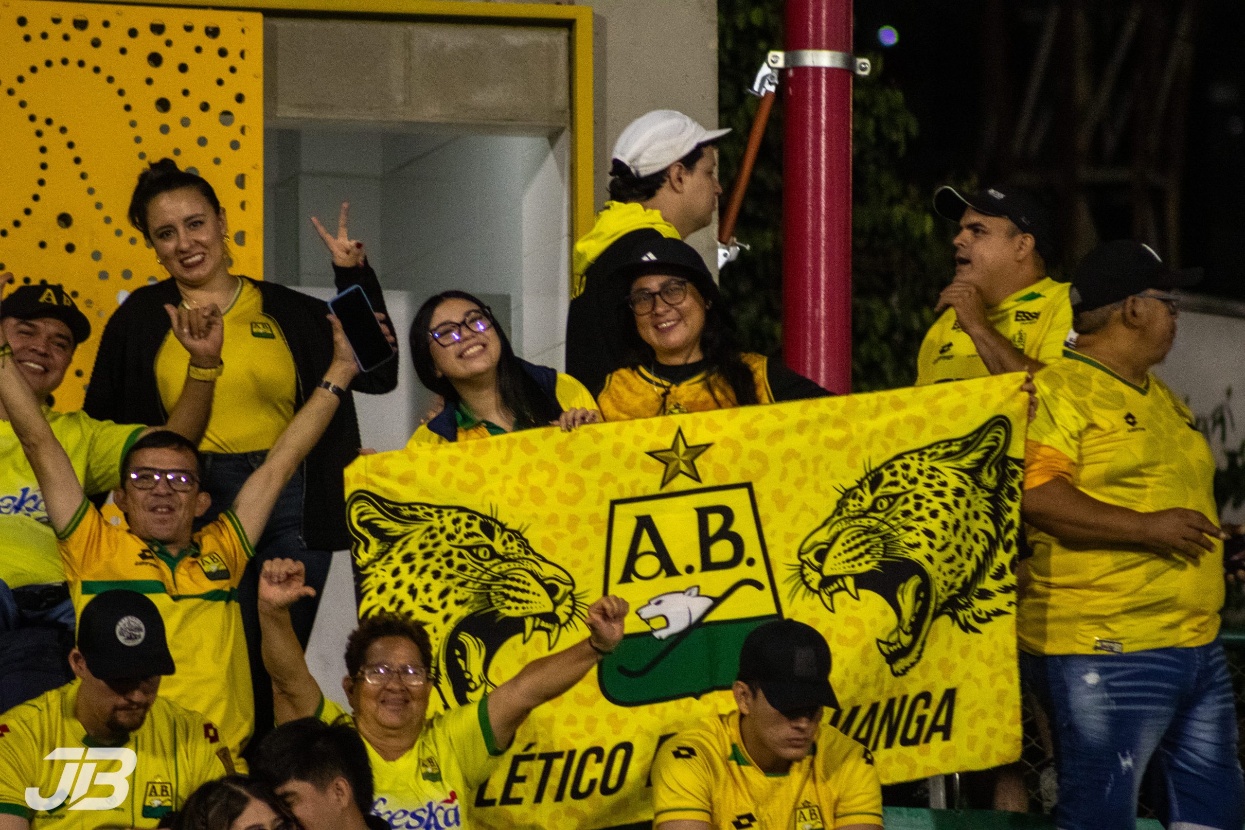 Hinchada Bucaramanga vs Aguilas Doradas (33)
