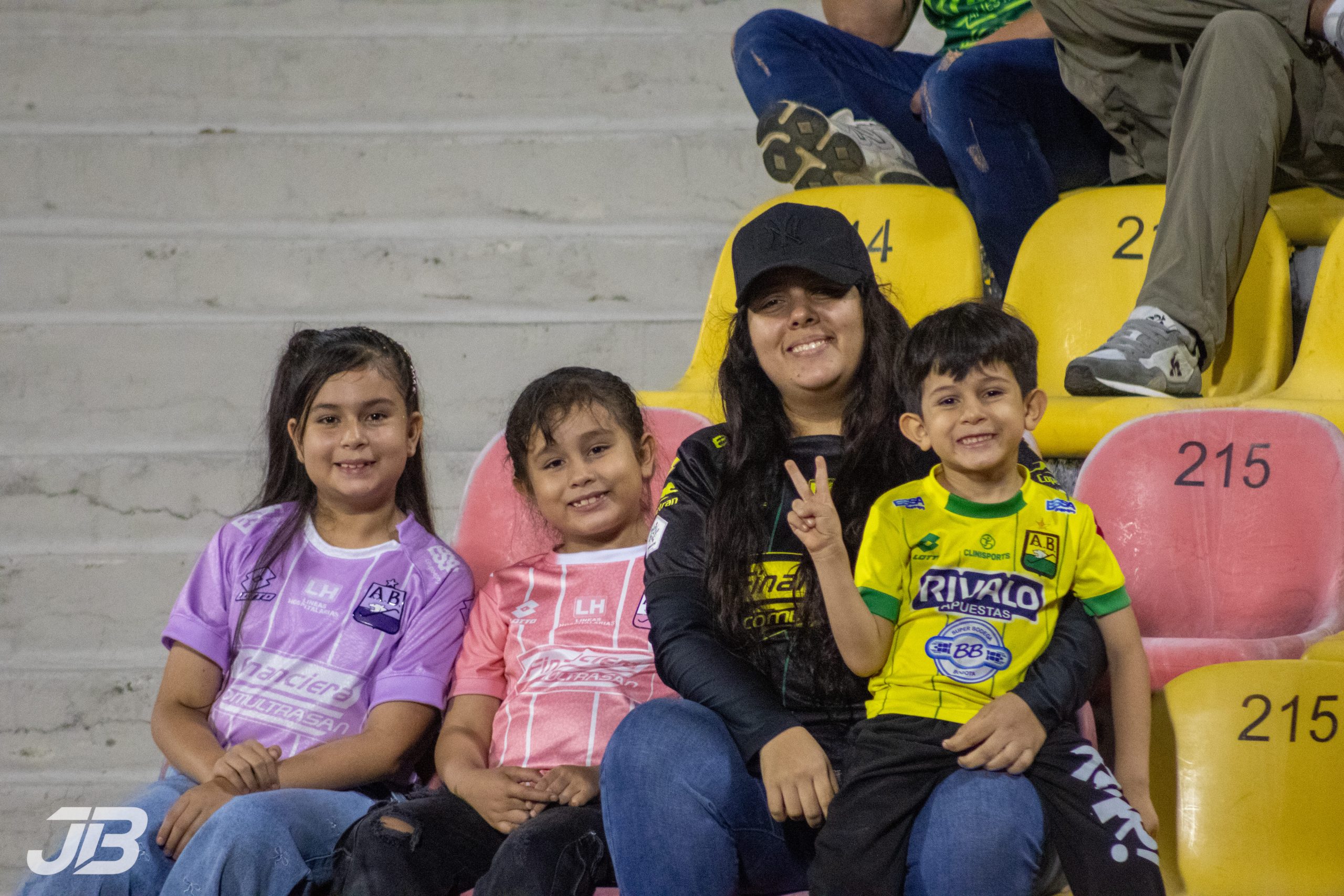 Hinchada Bucaramanga vs Aguilas Doradas (46)