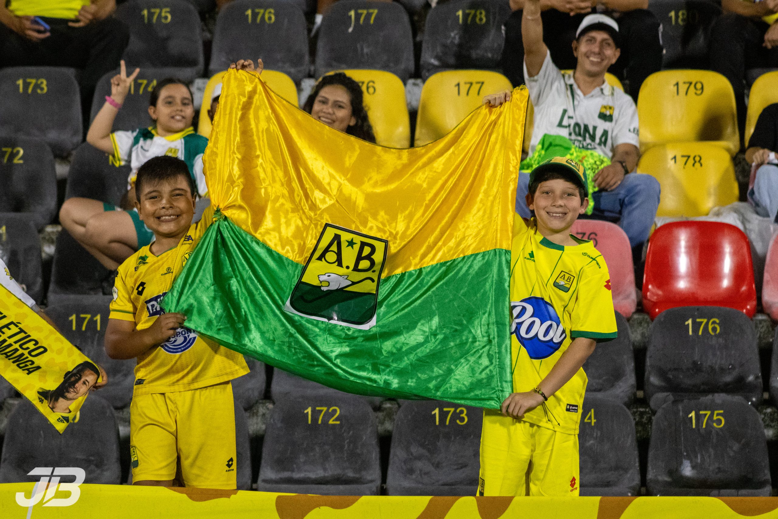 Hinchada Bucaramanga vs Aguilas Doradas (63)