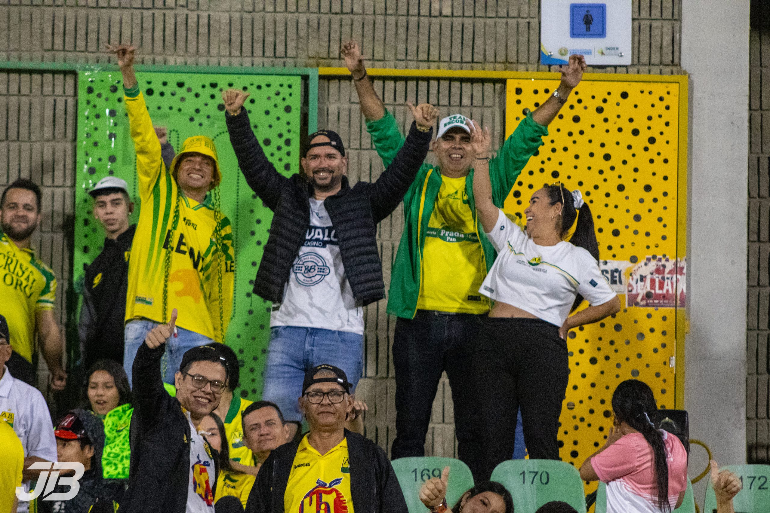 Hinchada Bucaramanga vs Aguilas Doradas (67)